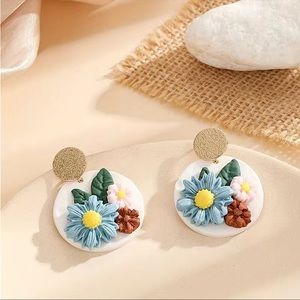 NWT 18K gold plated and polymer clay cottagecore 3D floral drop earrings new